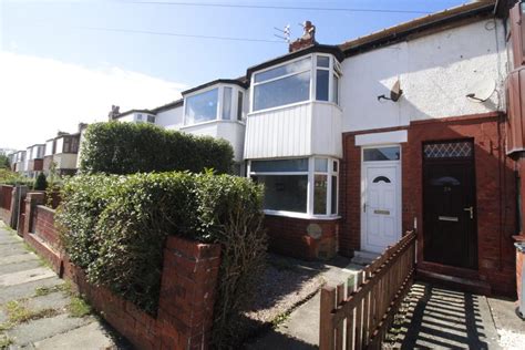 3 <strong>Bedrooms</strong> Semi-detached bungalow for <strong>rent</strong> in Sowerby Avenue, <strong>Blackpool</strong> FY4. . 2 bedroom house to rent blackpool